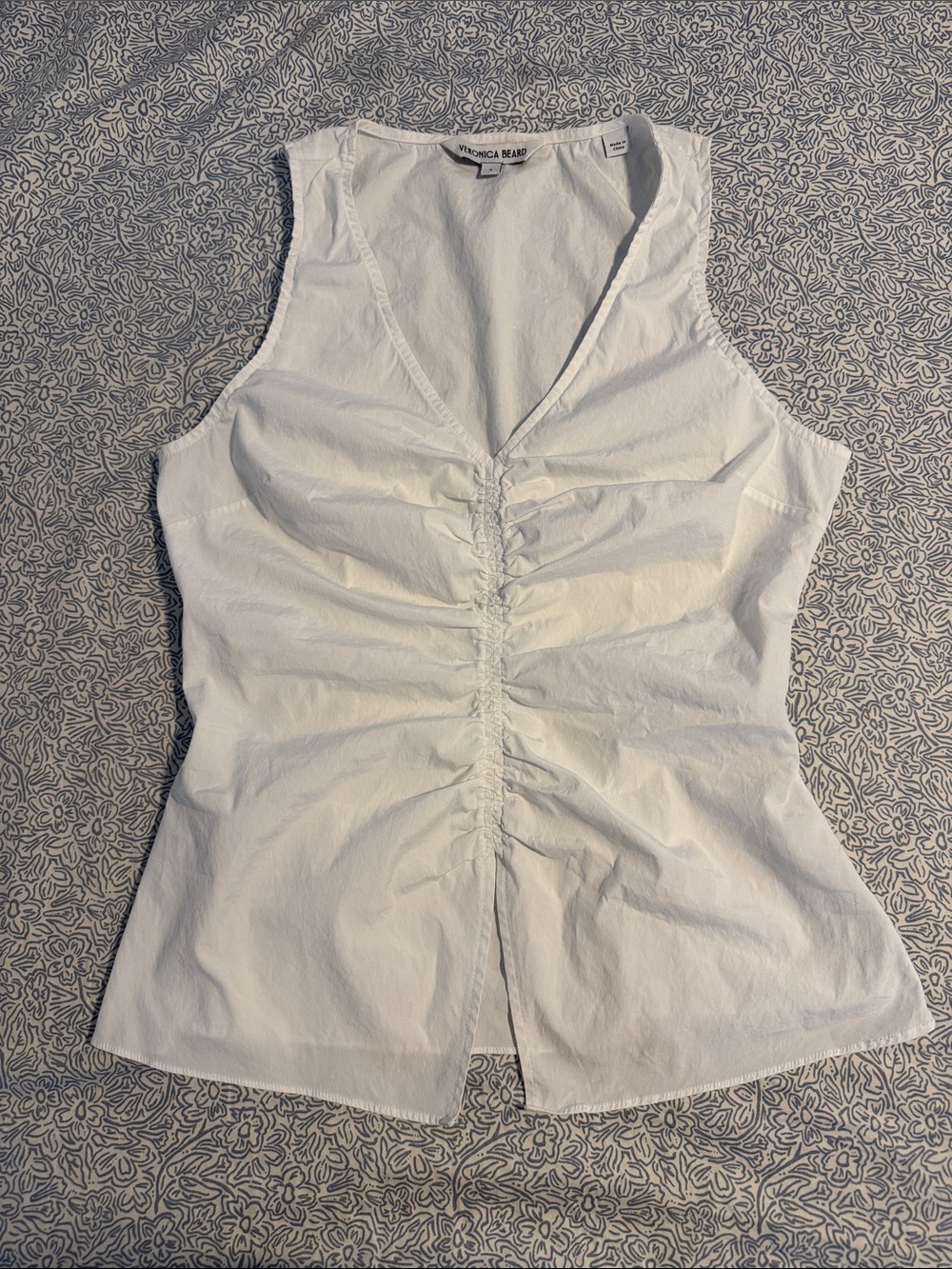 Veronica Beard White Ruched V-Neck sleeveless blouse. NWOT no tag.